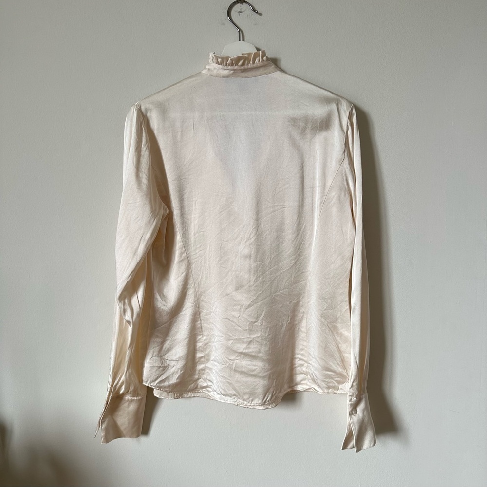 Lafayette 148 New York Silk Ruffle Blouse Cream Button Down Size 6 - Picture 3 of 9
